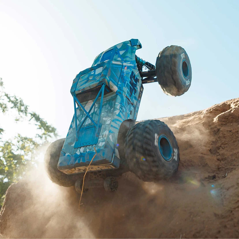 Arrma Quake 4S BLX 1/8 4X4 Monster Truck, RTR, White/Blue ARA4437T2 Due Mid Dec