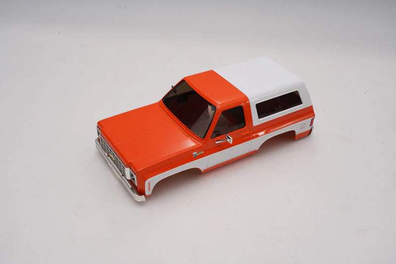 12403OR CHEVROLET K5 BLAZER CAR BOBY ASSEMBLY PAINTED (WHITE / ORANGE) FMS
