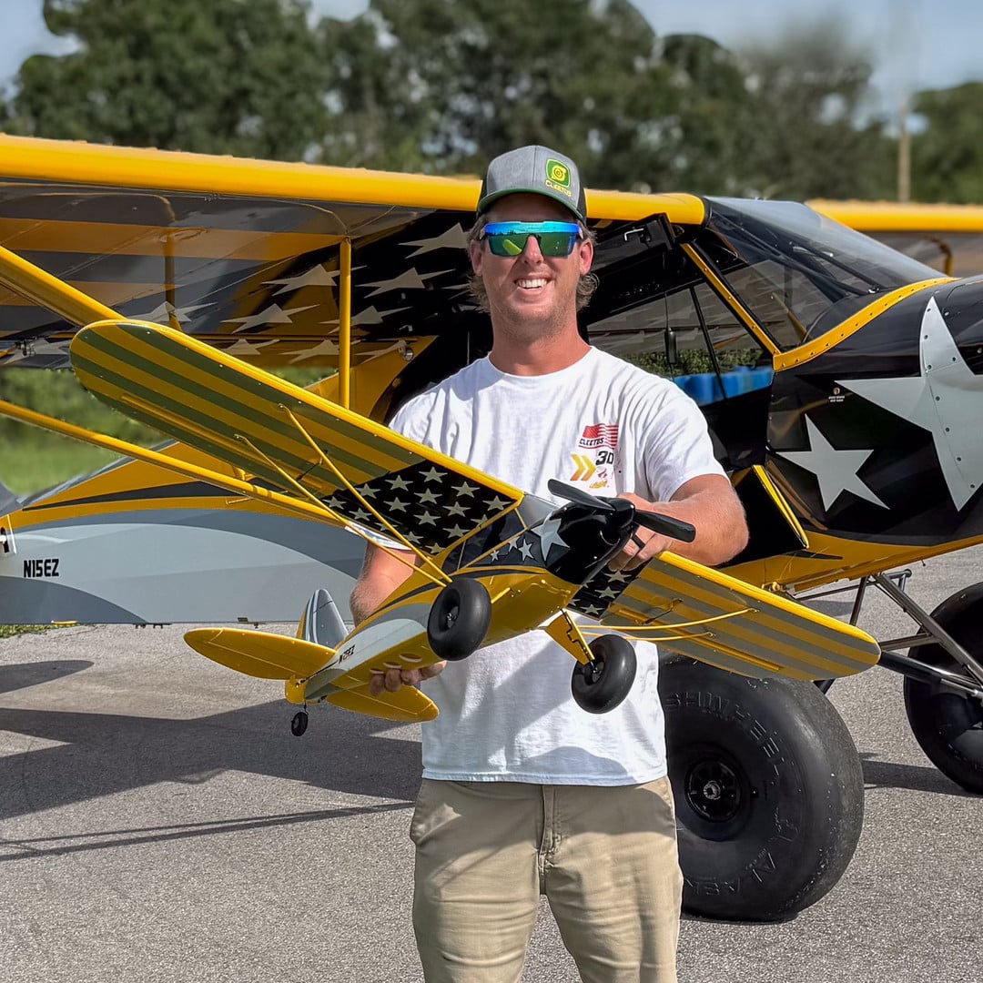 Hobbyzone Carbon Cub S2 1.3m Cleetus McFarland Special Edition, RTF Mode 2 HBZ32001SE