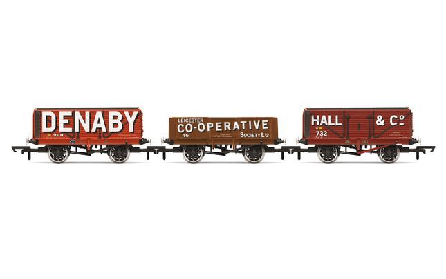 R60104 HORNBY TRIPLE WAGON PACK DENABY COLLIERY LEICESTER CO-OP & HALL & CO - ERA 3 Hornby
