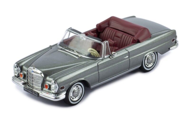 IXO Models 1/43 Mercedes-Benz 280 SE 3.5 (W111) 1969 Metallic Grey