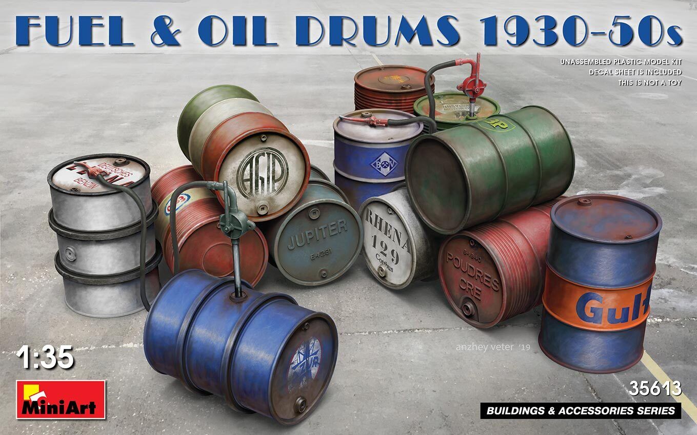 MiniArt 1/35 Fuel & Oil Drums 1930-50s Plastic Model Kit