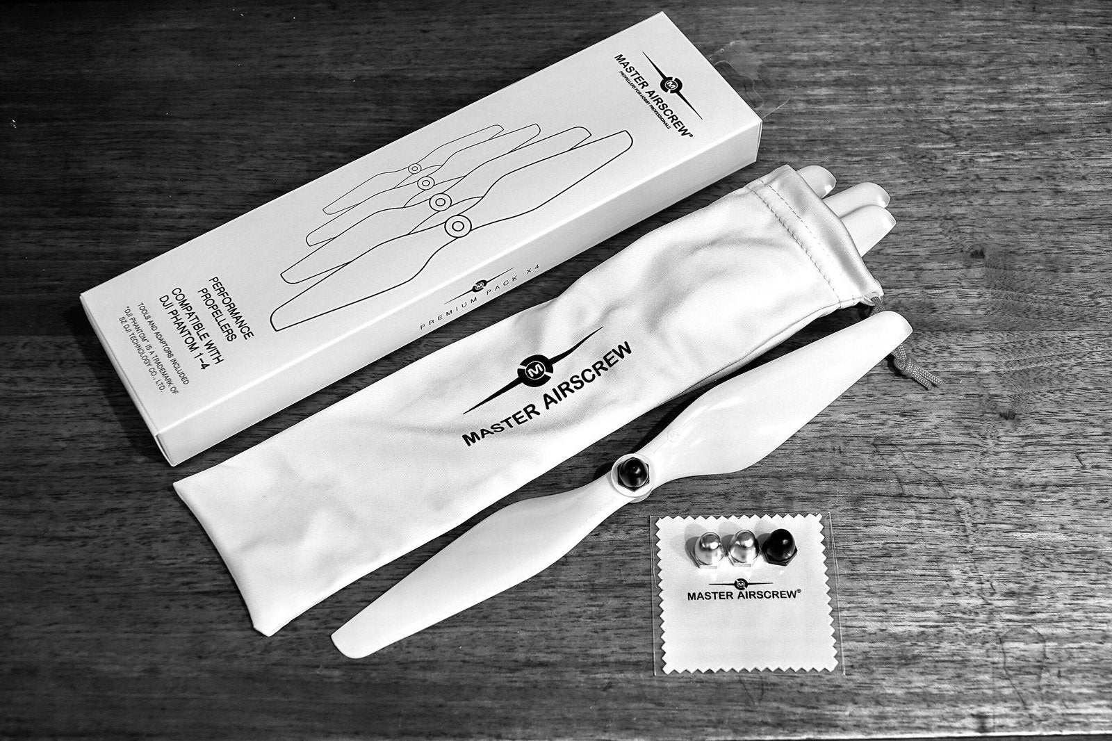 MA9.4-5PHANTOM4 MA.MR13x45SW2 MASTER AIRSCREW DJI PHANTOM 4 UPGRADE PROPS (ALSO P1,2,3) Master Airscrew