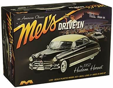 Moebius 1/25 1952 Hudson Hornet Plastic Model Kit