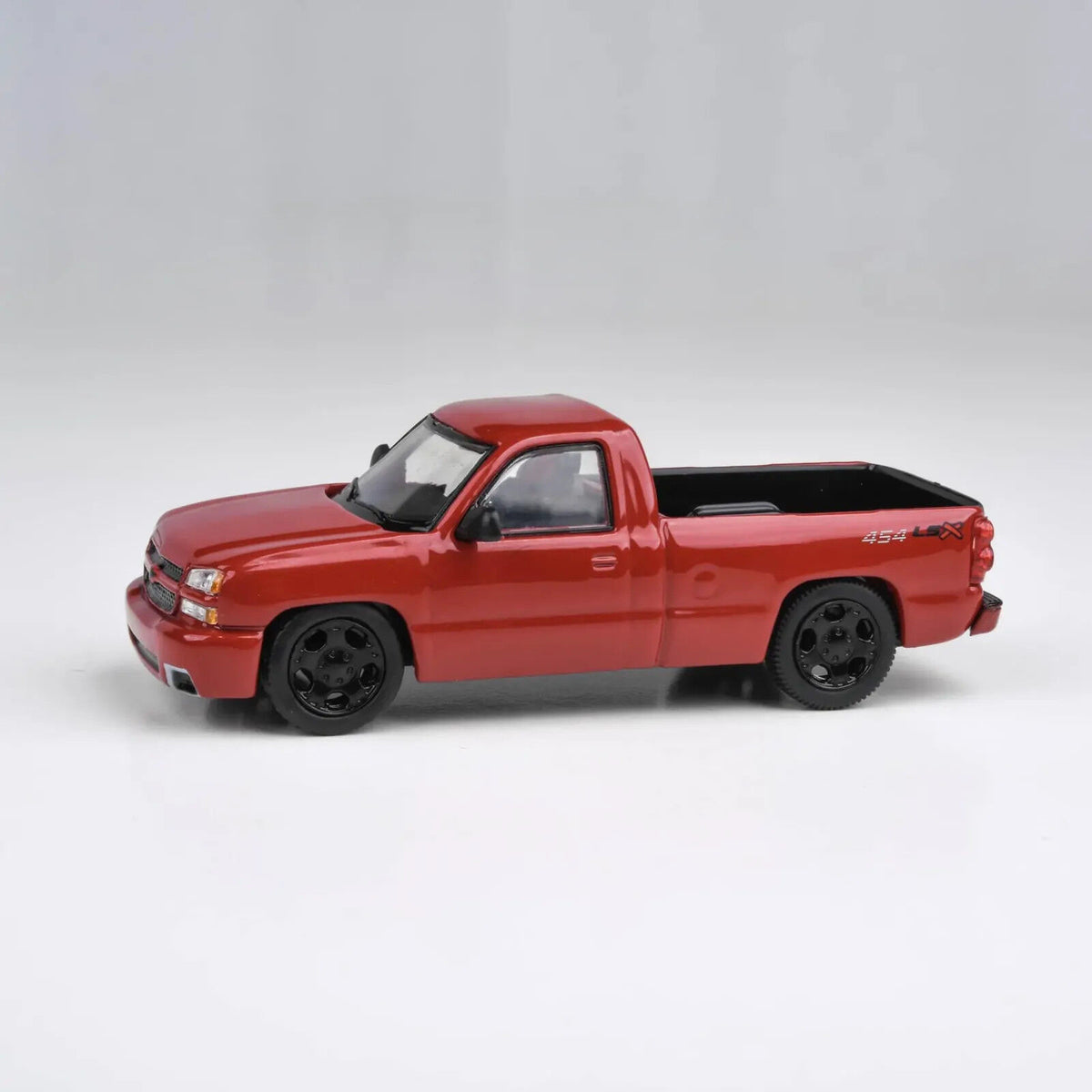 Para64 1/64 2006 Chevrolet Silverado Single Cab Victory Red Diecast Model Car PB-55832