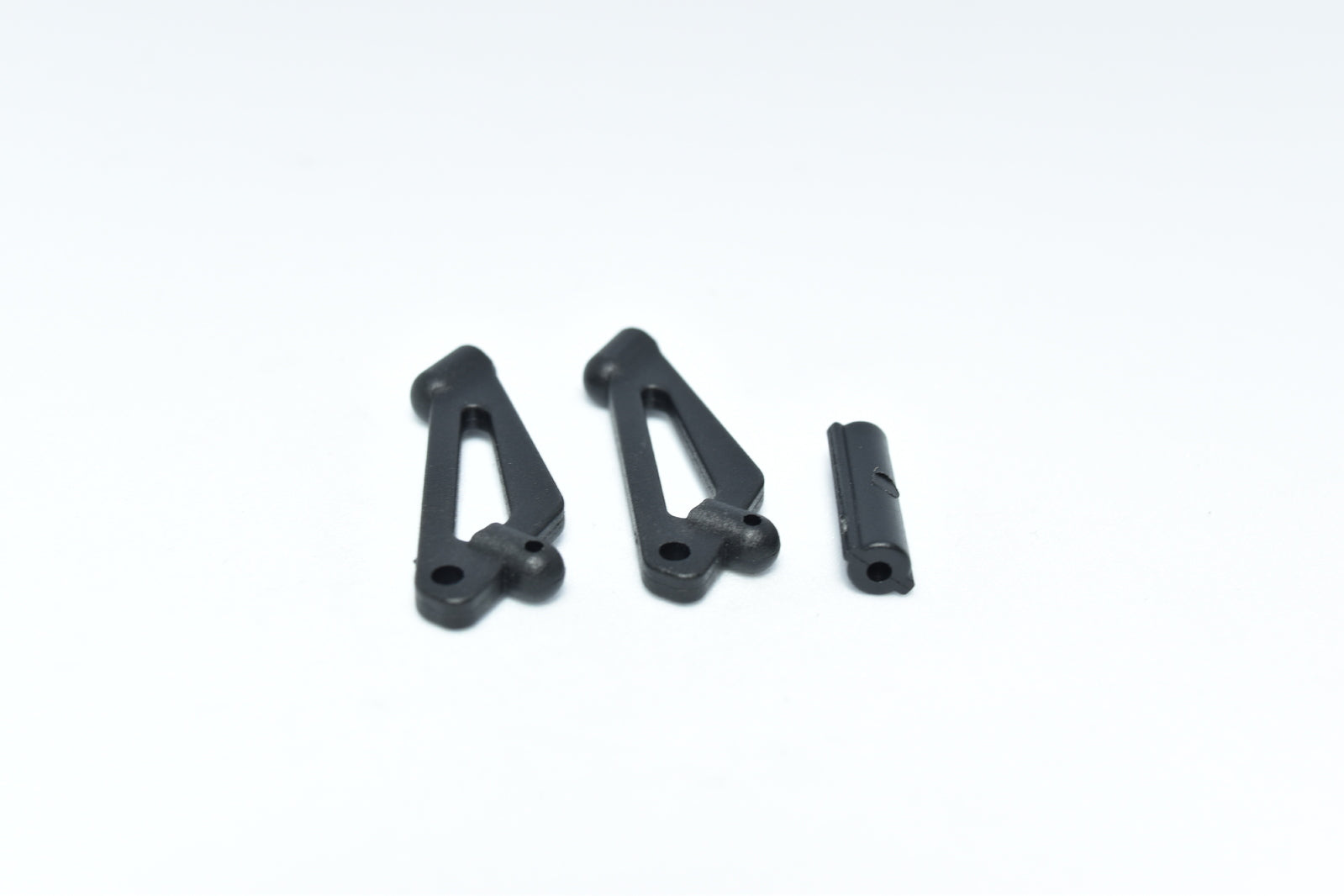 RH-18035 Wing Bracket (1) River Hobby