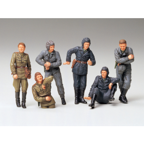 TAMIYA RUSSIAN ARMY TANK CREW AT REST Tamiya