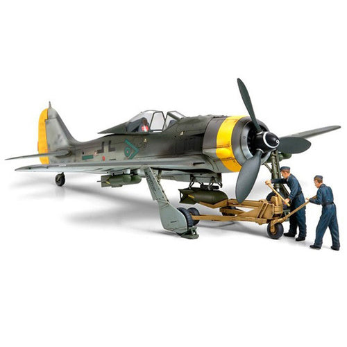 TAMIYA FW190 F-8/9 W/BOMB LOADING SET Tamiya