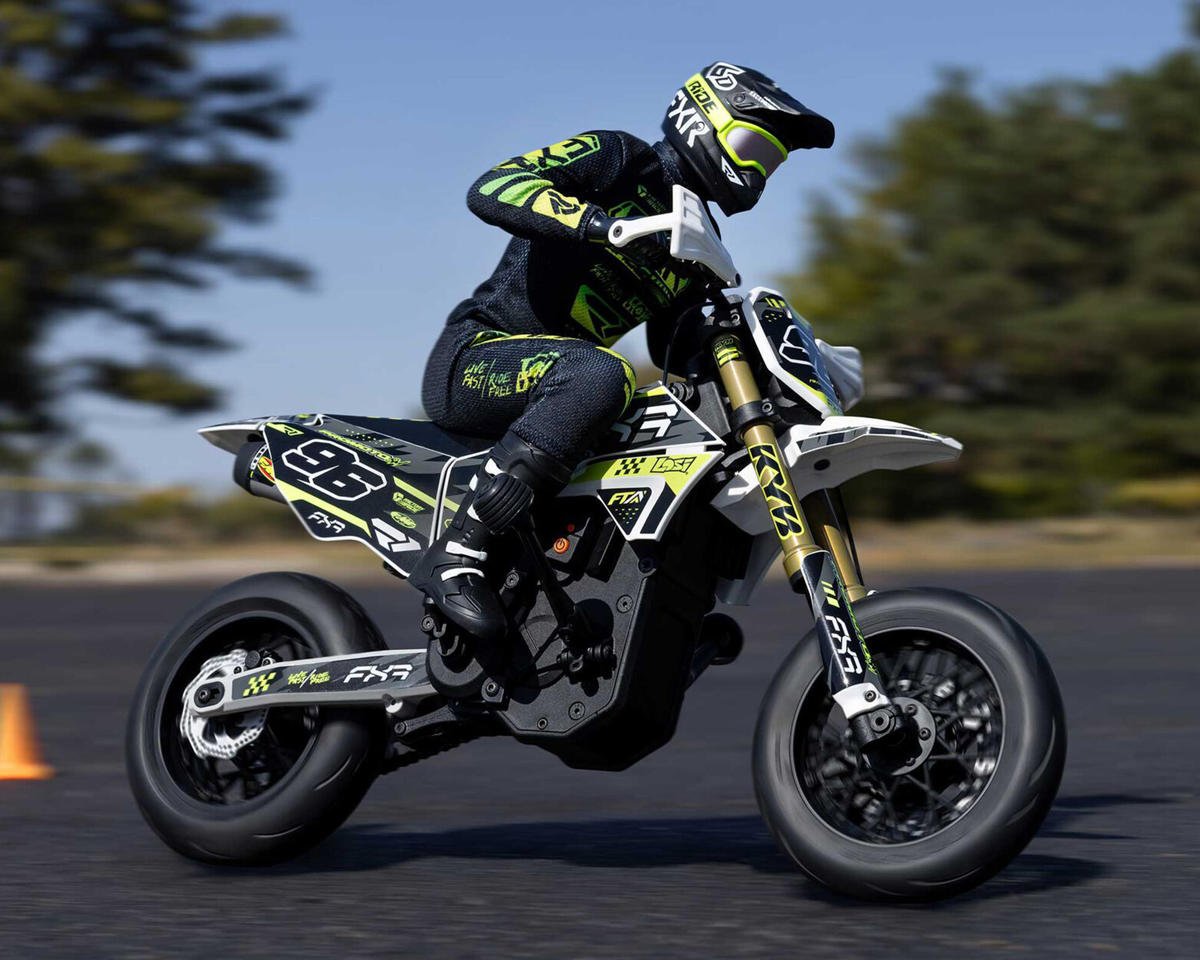 Losi Promoto-SM FXR Supermoto RTR 1/4 Brushless Motorcycle (White/FRX) LOS-2272 Losi