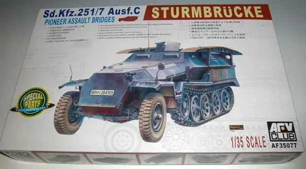 AFV Club AF35077 1/35 German Sd.Kfz.25 Ausf.C Half-Track Plastic Model Kit AFV