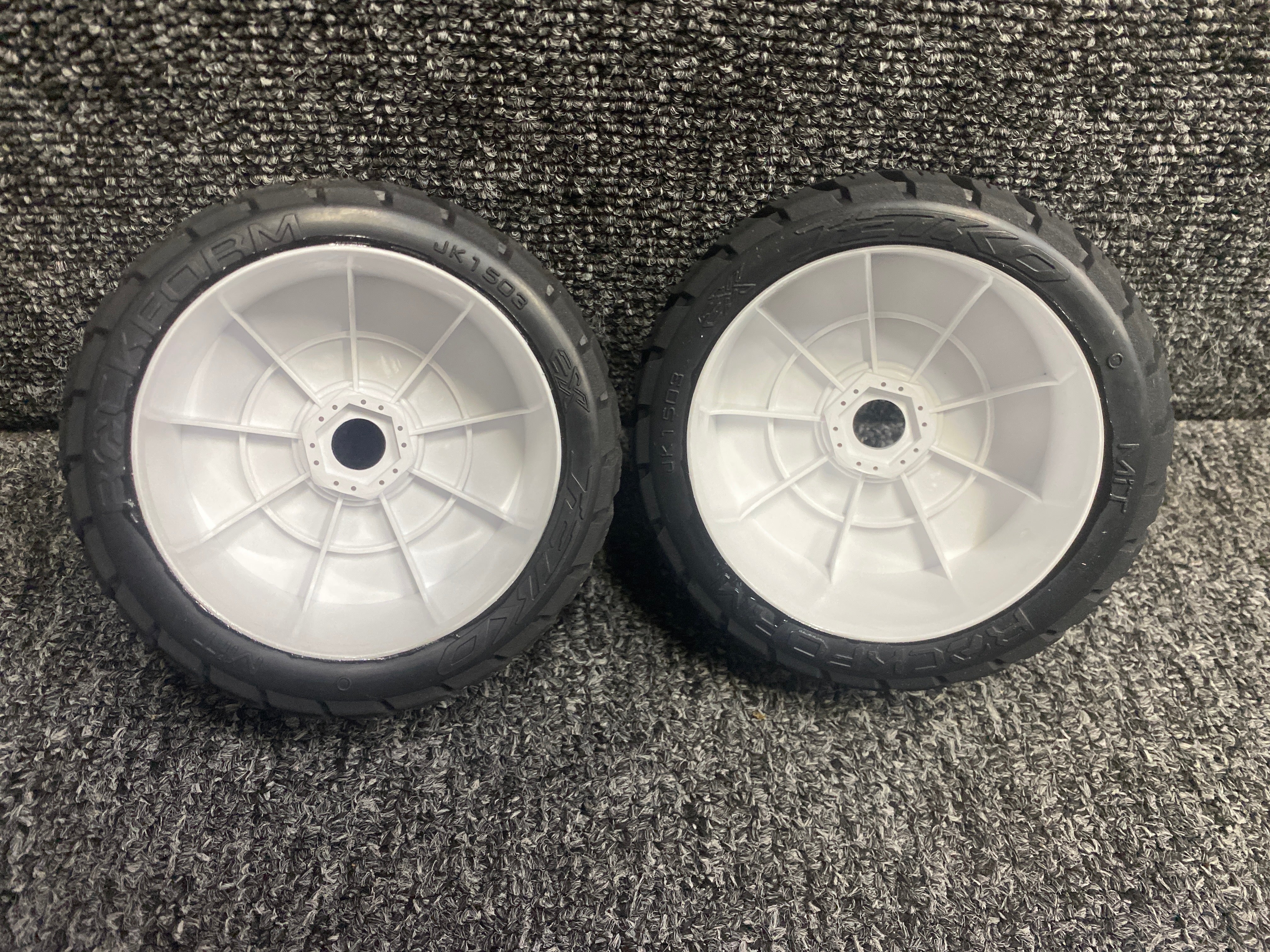 JKO1503DWMSGB Jetko 1/8 Buggy EX-ROCKFORM/Dish LW/White/Medium Soft/Belted [1503DWMSGB] Jetko