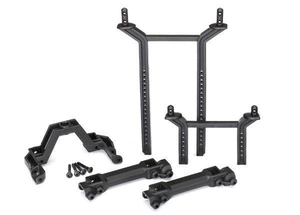 8215 TRAXXAS BODY MOUNTS & POSTS FRONT & REAR (COMPLETE SET)