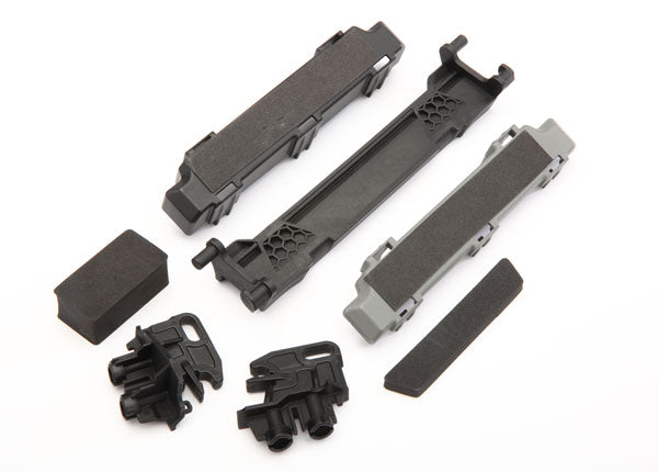 8919 TRAXXAS BATTERY HOLD-DOWN/ MOUNTS F&R/ COMPARTMENT SPACERS/ FOAM PADS