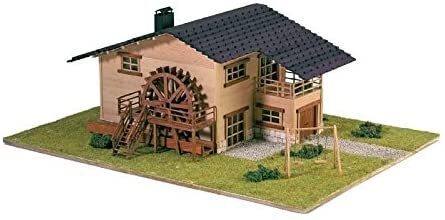 Artesania 1/72 Chalet Alpine Alfresco Dining Area Wooden Model [30601]