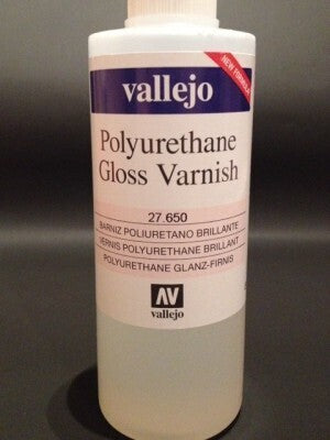 AV27650 Vallejo Polyurethane Gloss Varnish 200 ml [27650]