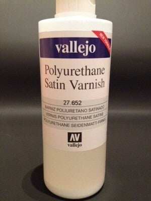 AV27652 Vallejo Polyurethane Satin Varnish 200 ml [27652] Vallejo