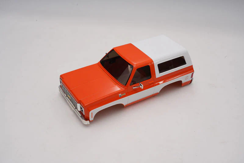 12403OR CHEVROLET K5 BLAZER CAR BOBY ASSEMBLY PAINTED (WHITE / ORANGE)