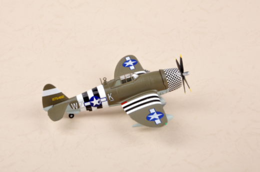 Easy Model 1/72 P-47 Thunderbolt France AF "White 70" Assembled Model [36422]