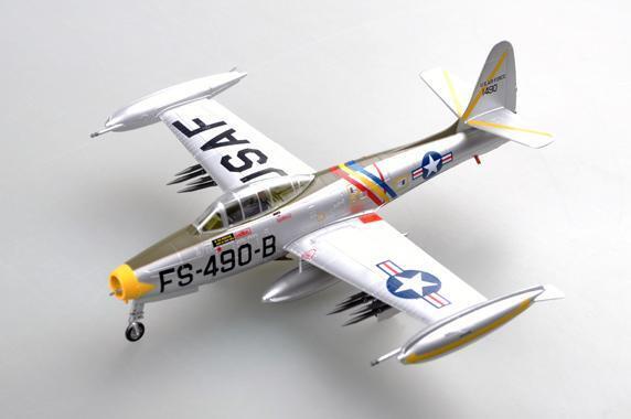 Easy Model 1/72 F-84E "51-490" 523 FES, Lt. Col. William Bertram. January 1951 Model [37105]