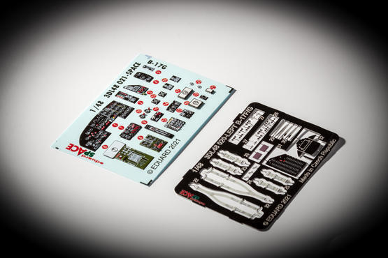 ED3DL48021 Eduard 1/48 B-17G SPACE 3D Decals Eduard