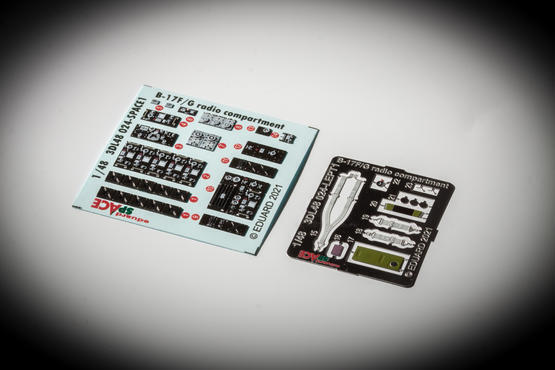 ED3DL48024 Eduard 1/48 B-17F/G radio compartment Space3D Decals Eduard