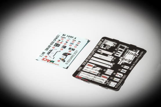 ED3DL48028 Eduard 1/48 Bf 109F-4 Space3D Decals Eduard