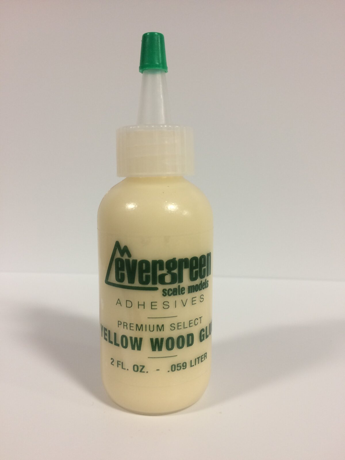 Evergreen 2 ounce / .059 liter Yellow Wood Glue Evergreen