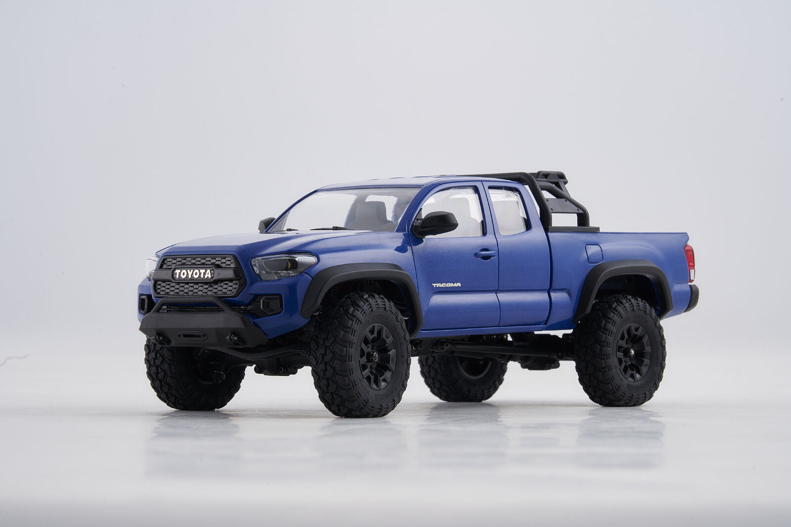 FMS 1/24 Toyota Tacoma Blue RTR