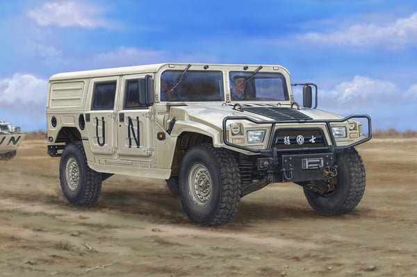 HB82468 HobbyBoss 1/35 Dong Feng Meng Shi 1.5 ton Military Light Utility Vehicle Hardtop A Model Kit [82468]