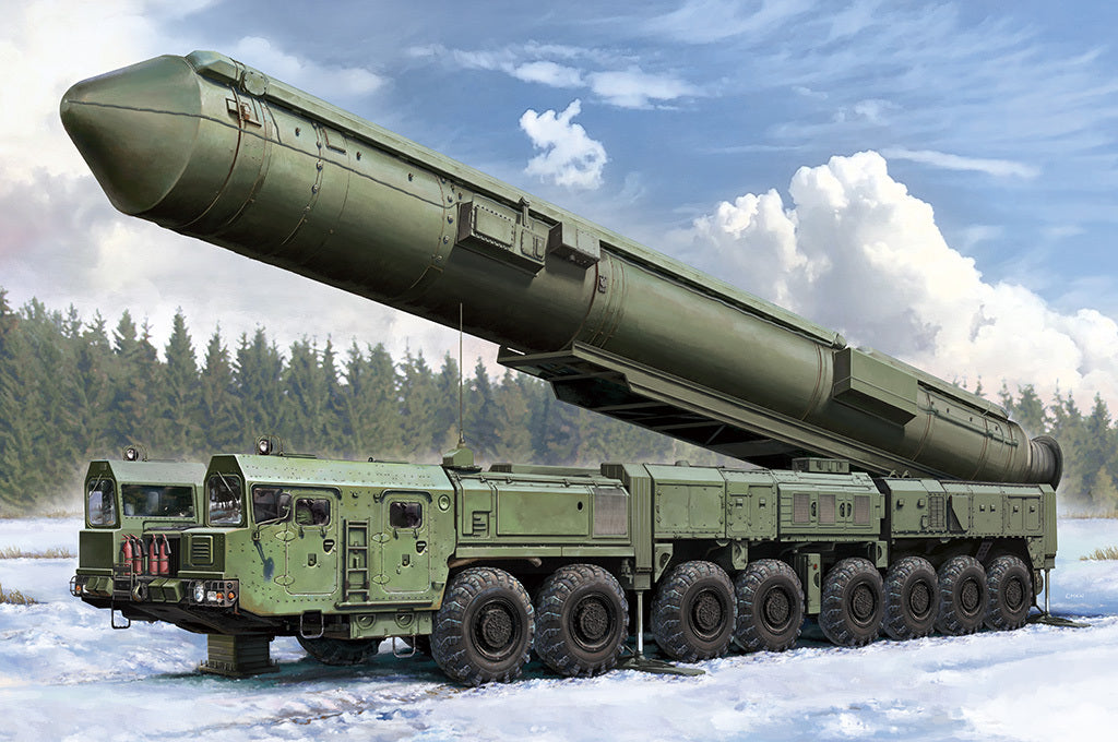 HB82952 HobbyBoss 1/72 15U175 TEL of RS-12M1 Topol-M ICBM complex Plastic Model Kit [82952] HobbyBoss