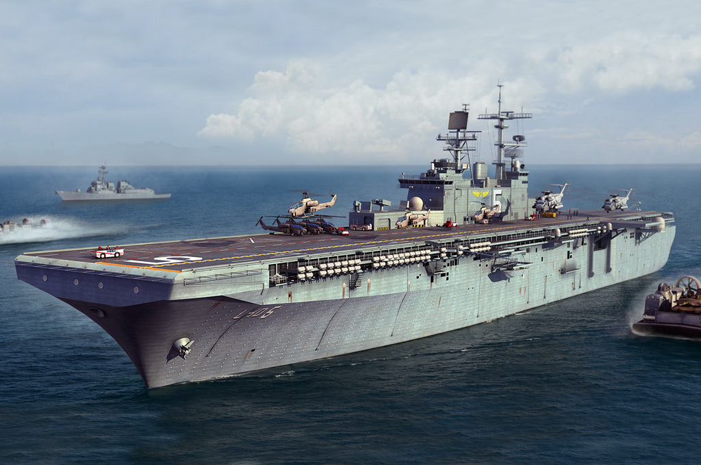 HB83406 HobbyBoss 1/700 Bataan LHD-5 Plastic Model Kit [83406] HobbyBoss