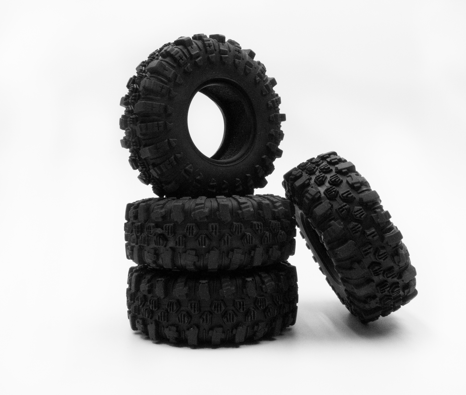 HBP240371 HobbyPlus 1.2inch Mudder-XL Tire (68mm) Hobby Plus