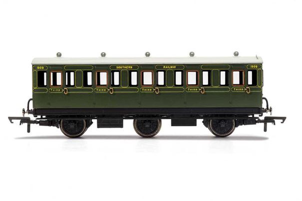 R40132A HORNBY SR 6 WHEEL COACH 3RD CLASS FITTED LIGHTS 1909 - ERA 3