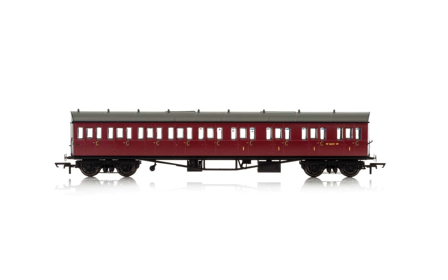 R4879 HORNBY BR COLLETT 57 BOW ENDED E131 NINE COMPARTMENT COMPOSITE (RIGHT HAND) W6631W - ERA 4 Hornby
