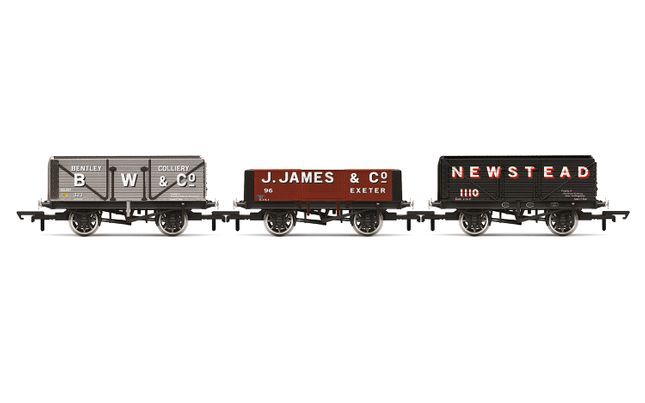 R60103 HORNBY TRIPLE WAGON PACK B.W & CO J. JAMES & CO. & NEWSTEAD COLLIERY - ERA 3 Hornby