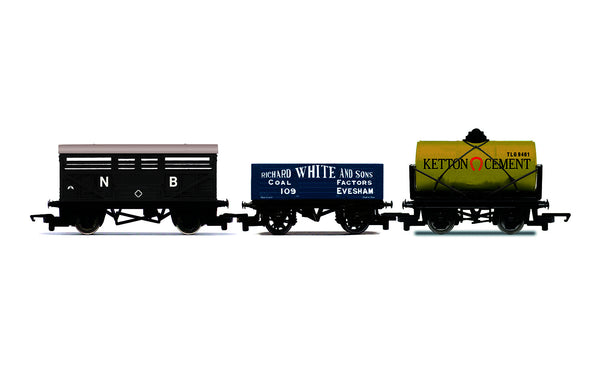 R60135 HORNBY TRIPLE WAGON PACK VARIOUS - ERA 3