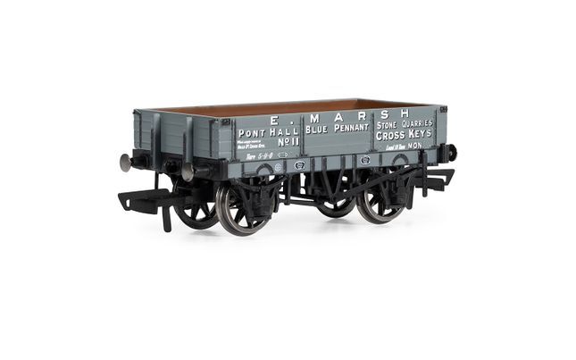 R60189 HORNBY 3 PLANK WAGON E. MARSH - ERA 3