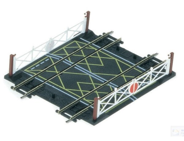 R636 HORNBY DBLE TRACK LEVEL CROSS