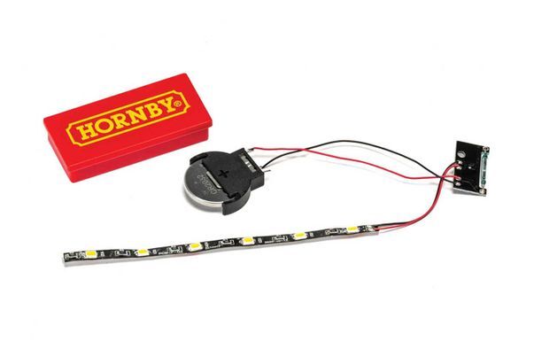 R7338 HORNBY MAGLIGHT FOR 4/6 WHEELED COACHES Hornby