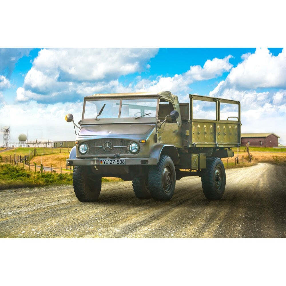 ICM 1/35 Unimog S 404 German military truck Plastic Model Kit
