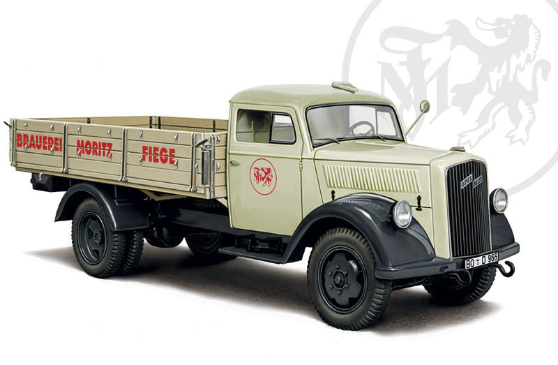 ITALERI OPEL BLITZ CLASSIC TRUCK 1:24