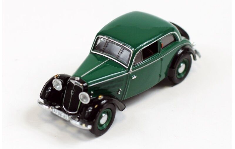IXO Models 1/43 IFA F8 Limousine - Green & Black - 1949