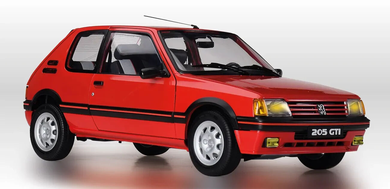 IXO Collections 1/8 Peugeot 205 GTI (Red) Full Kit