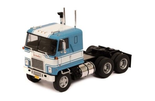 IXO Models 1/43 GMC Astro 95 1970 Blue and White