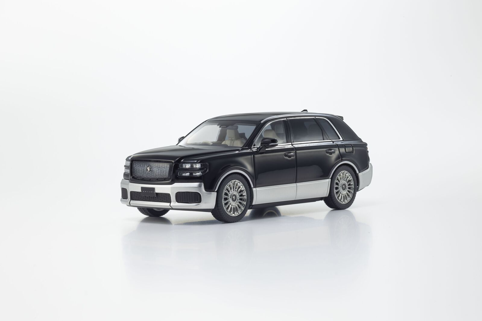 Kyosho 1/43 Toyota Century Black/Silver Diecast Model Car