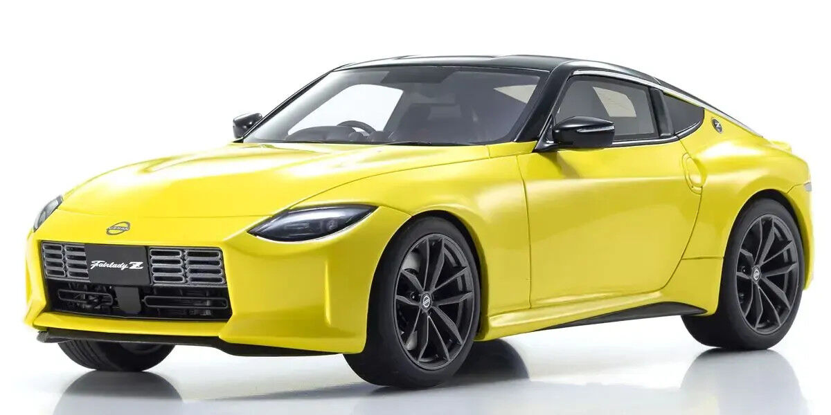 Kyosho 1/18 Nissan Fairlady Z Yellow / Black Resin Model Car