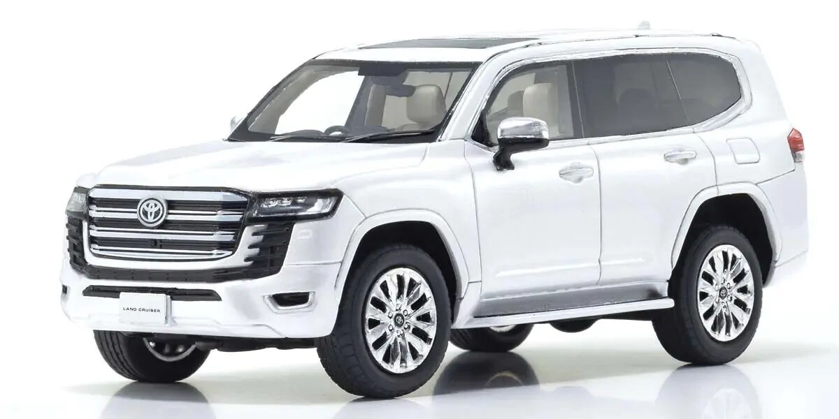 Kyosho 1/43 Toyota Land Cruiser ZX White Resin Model Car