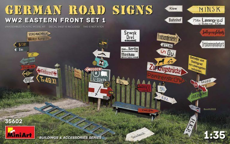 MiniArt 1/35 German Road Signs WW2 (Eastern Front Set 1) Plastic Model Kit
