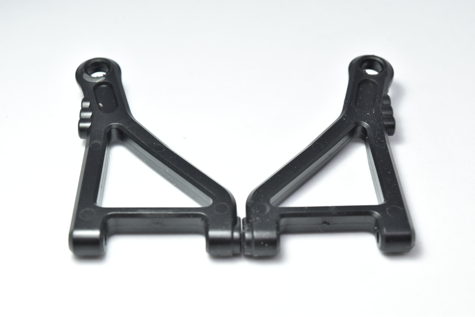 P10-006 Front upper suspension arm(L/R) UDI