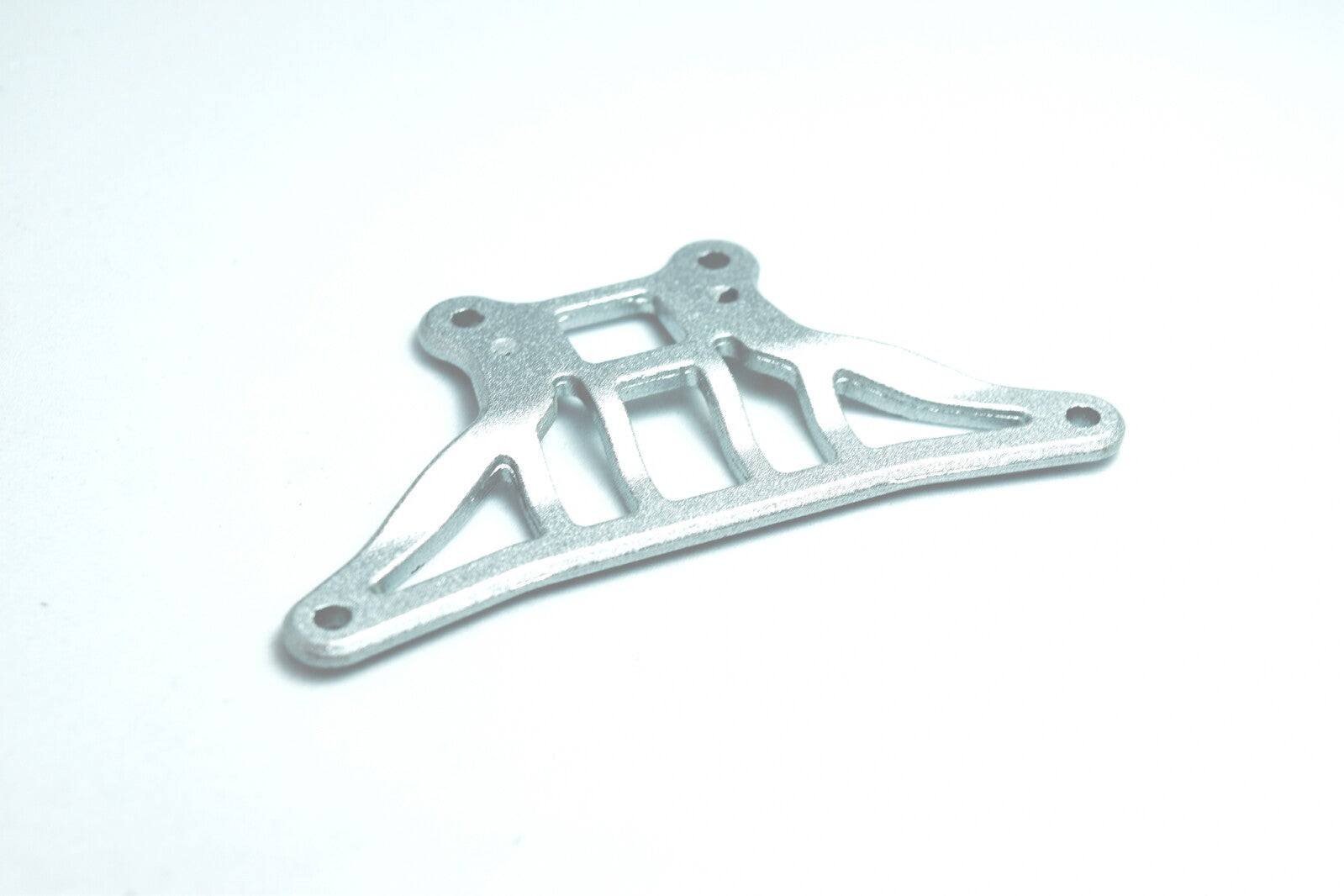 P10-057 Front gearbox tie bar UDI